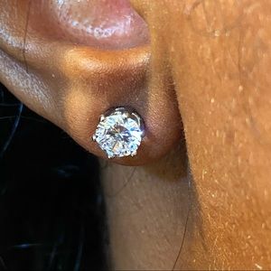 2 carat T.W. CZ Stud Earrings Clear Shine